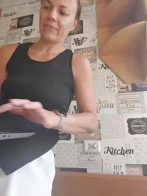 KissaHot Adult Chat August 1, 2025