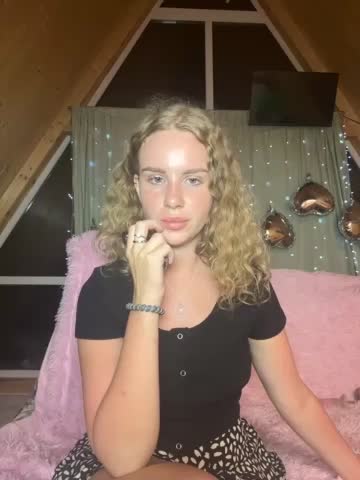 nemesidaM Adult Chat August 1, 2025