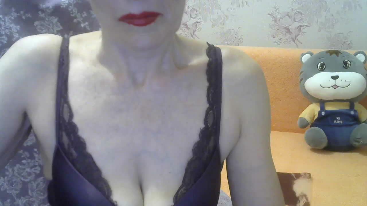 Red-Rose-777 Adult Chat August 1, 2025