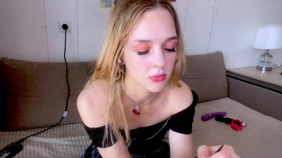 sailormoon666_ Adult Chat July 24, 2025