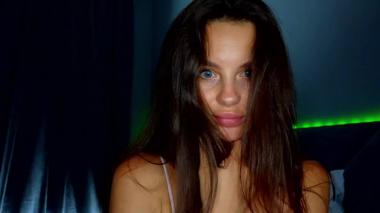 VALERIYAAA Adult Chat August 1, 2025