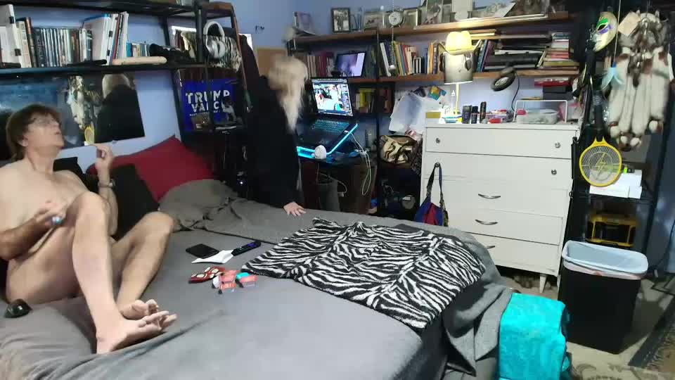 pink_black Adult Chat August 1, 2025