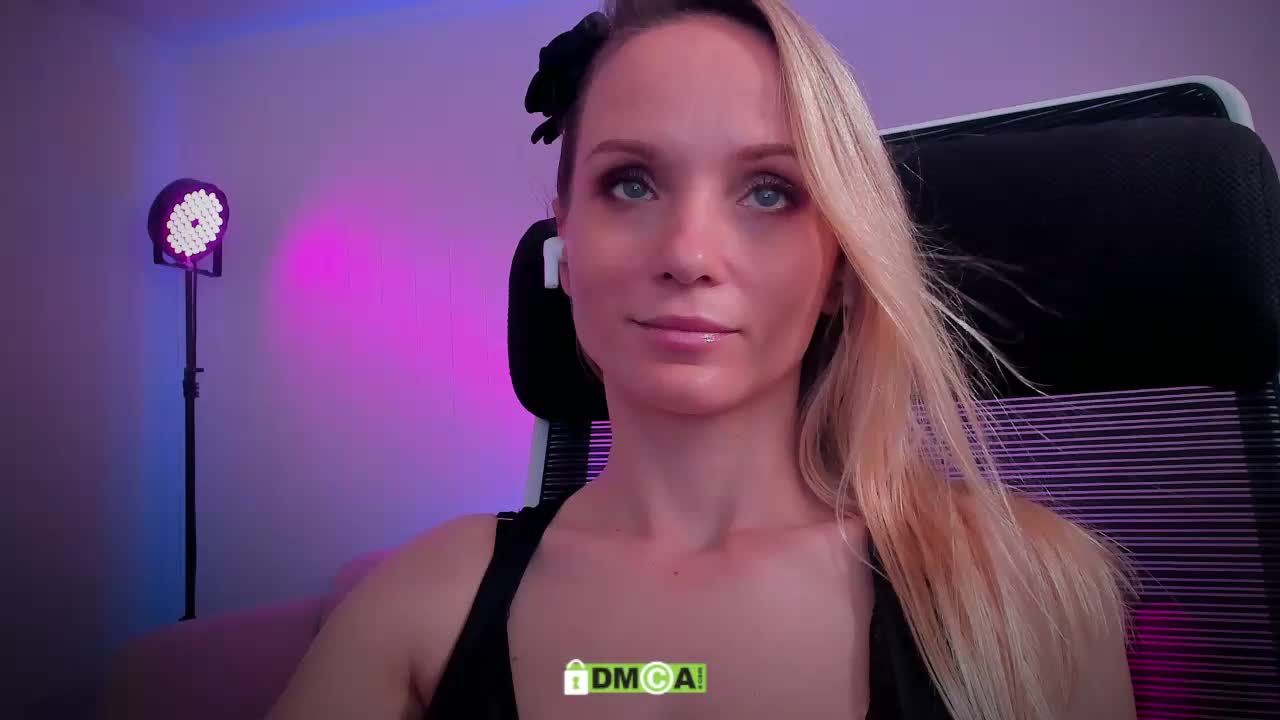 Louise_Dance Adult Chat August 1, 2025