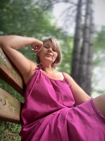 LadiNika Adult Chat August 1, 2025