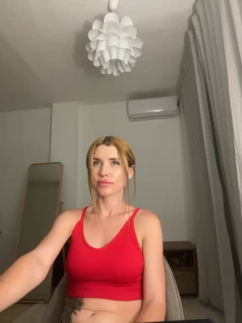 ZoiKissy Adult Chat August 1, 2025