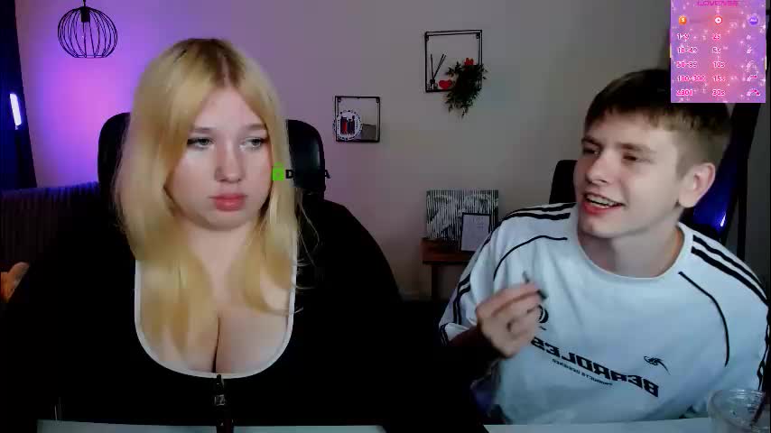 juli_kisss Adult Chat August 1, 2025