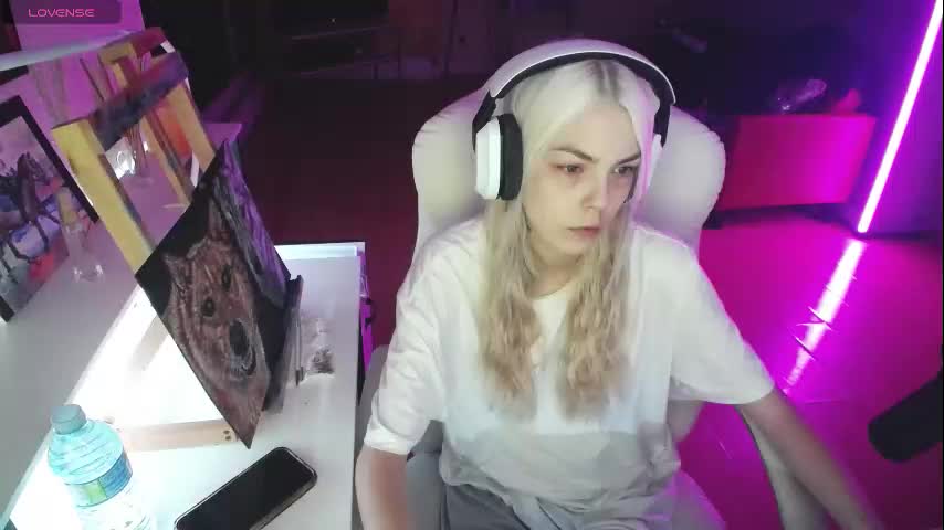 tinykylie Adult Chat August 1, 2025