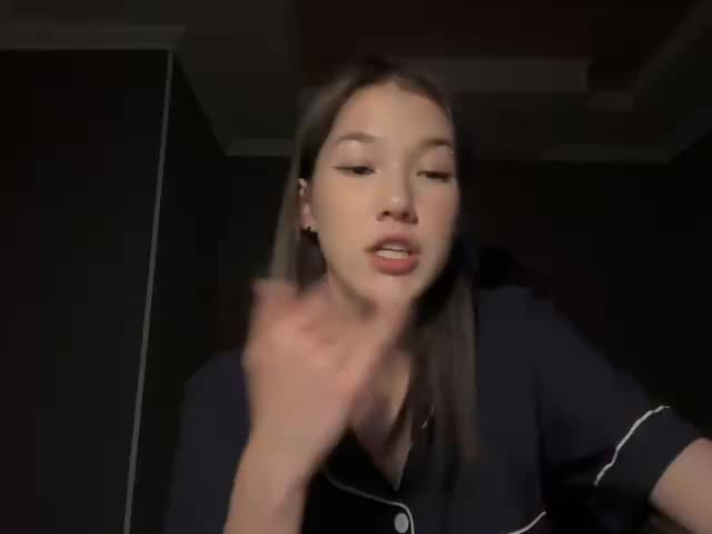 Liil_domi Adult Chat August 1, 2025