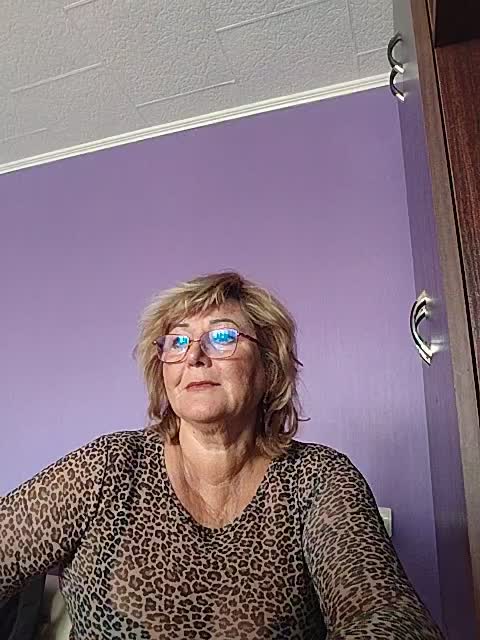 KarinkaSweet Adult Chat August 2, 2025