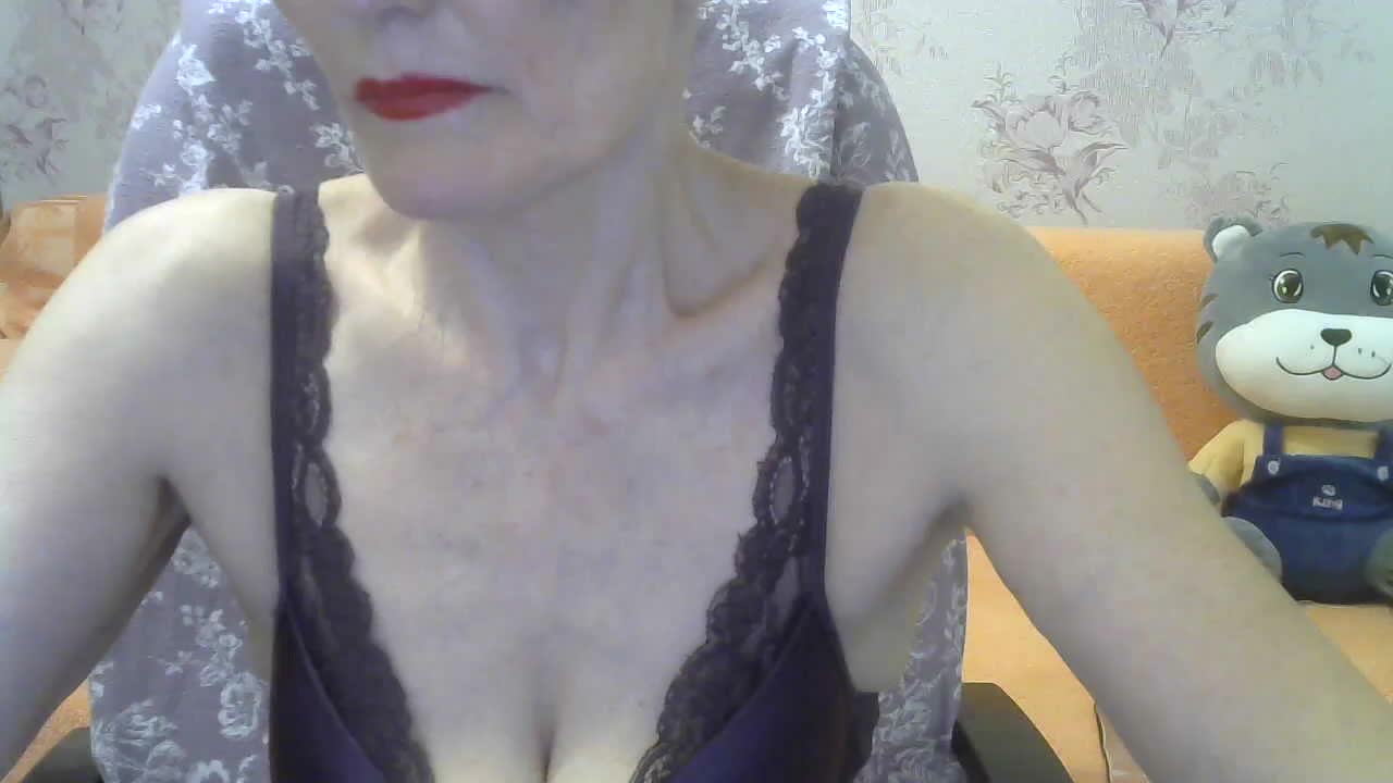 Red-Rose-777 Adult Chat August 2, 2025