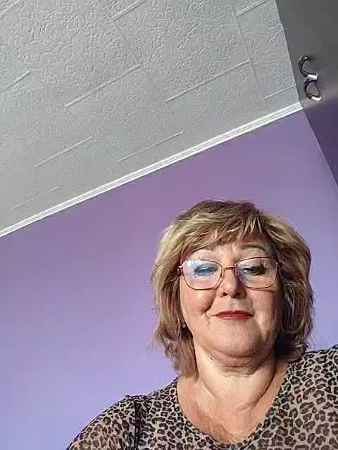 KarinkaSweet Adult Chat August 2, 2025