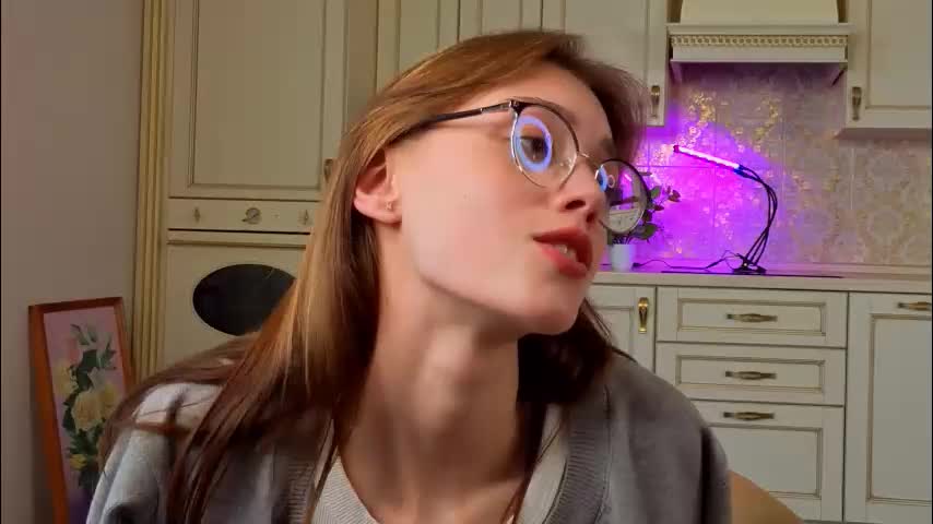 lynnaappling Adult Chat August 2, 2025