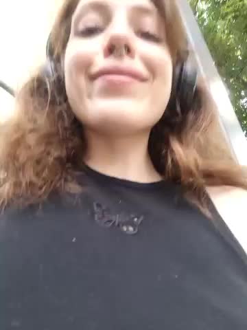 Bella_Gloria Adult Chat August 2, 2025