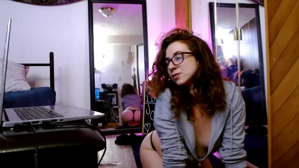 bombshellbaeby Adult Chat August 2, 2025