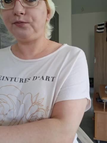 Vika211 Adult Chat August 2, 2025