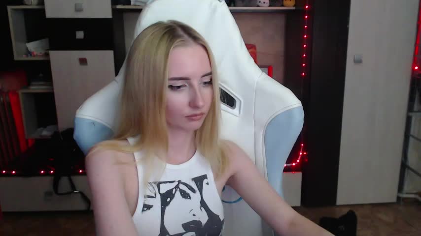 Cutti_Crystal Adult Chat August 2, 2025