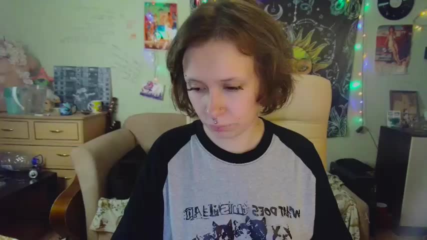 Lil_foxxx Adult Chat August 2, 2025