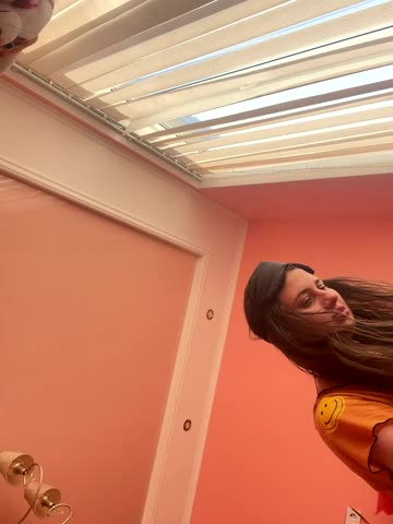 Flossy_Vettie Adult Chat August 2, 2025