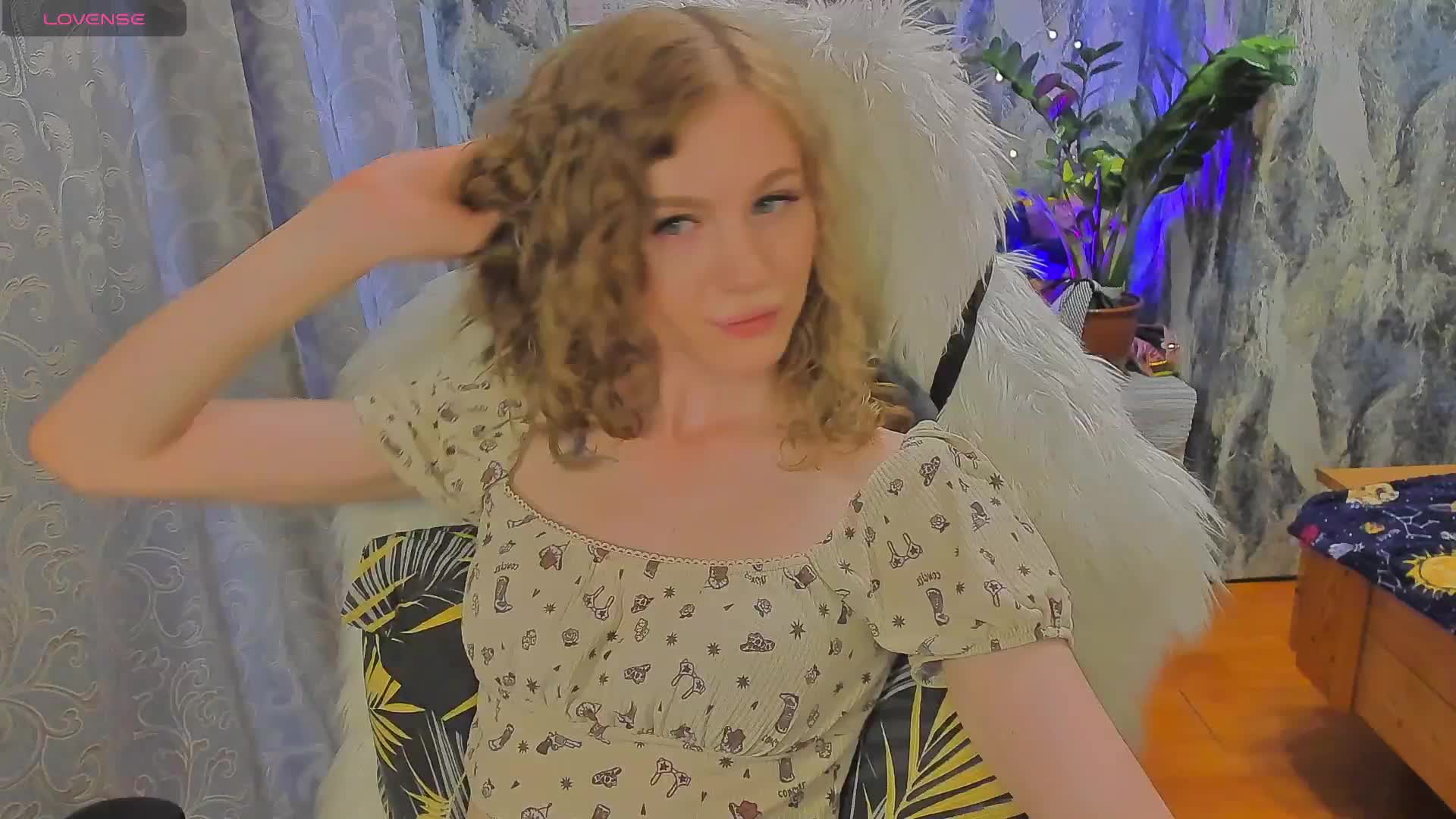 JuxxxsyBunx Adult Chat August 2, 2025