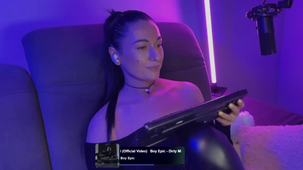 _UkRaiNo4Ka_ Adult Chat August 2, 2025