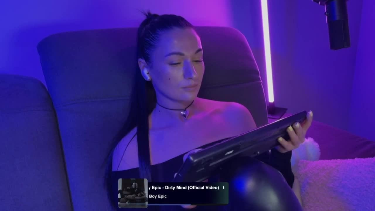 _UkRaiNo4Ka_ Adult Chat August 2, 2025