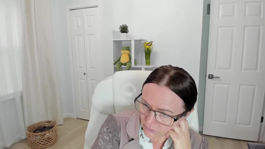 Vika73 Adult Chat August 2, 2025