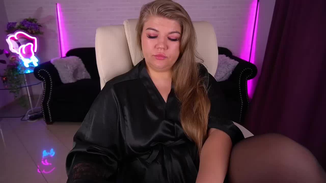 AmellyWhite Adult Chat August 2, 2025