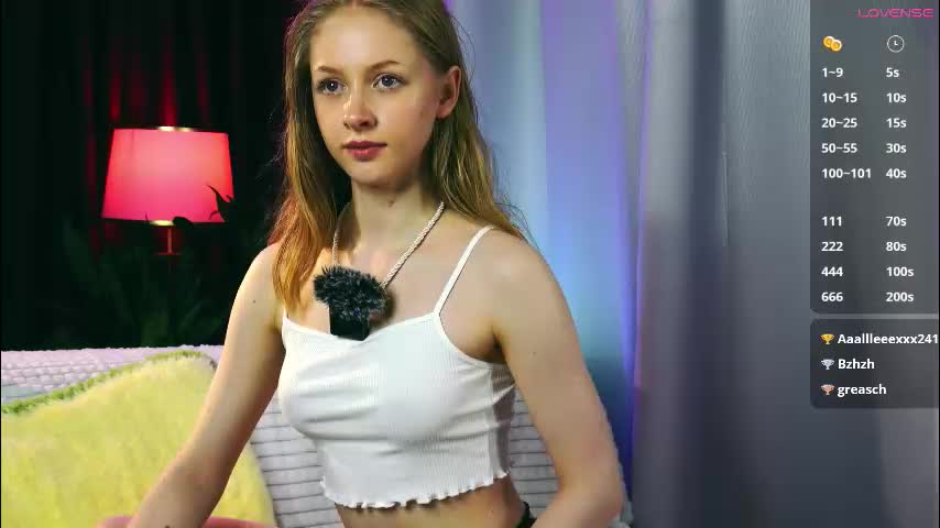 mia_vebes Adult Chat August 2, 2025