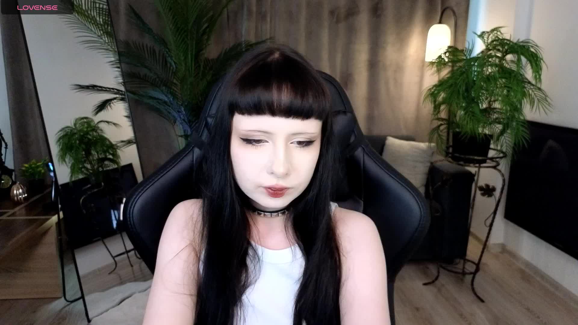 DianaVi Adult Chat August 2, 2025