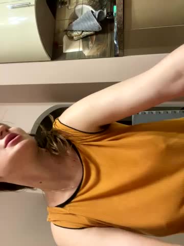 Flossy_Vettie Adult Chat August 2, 2025