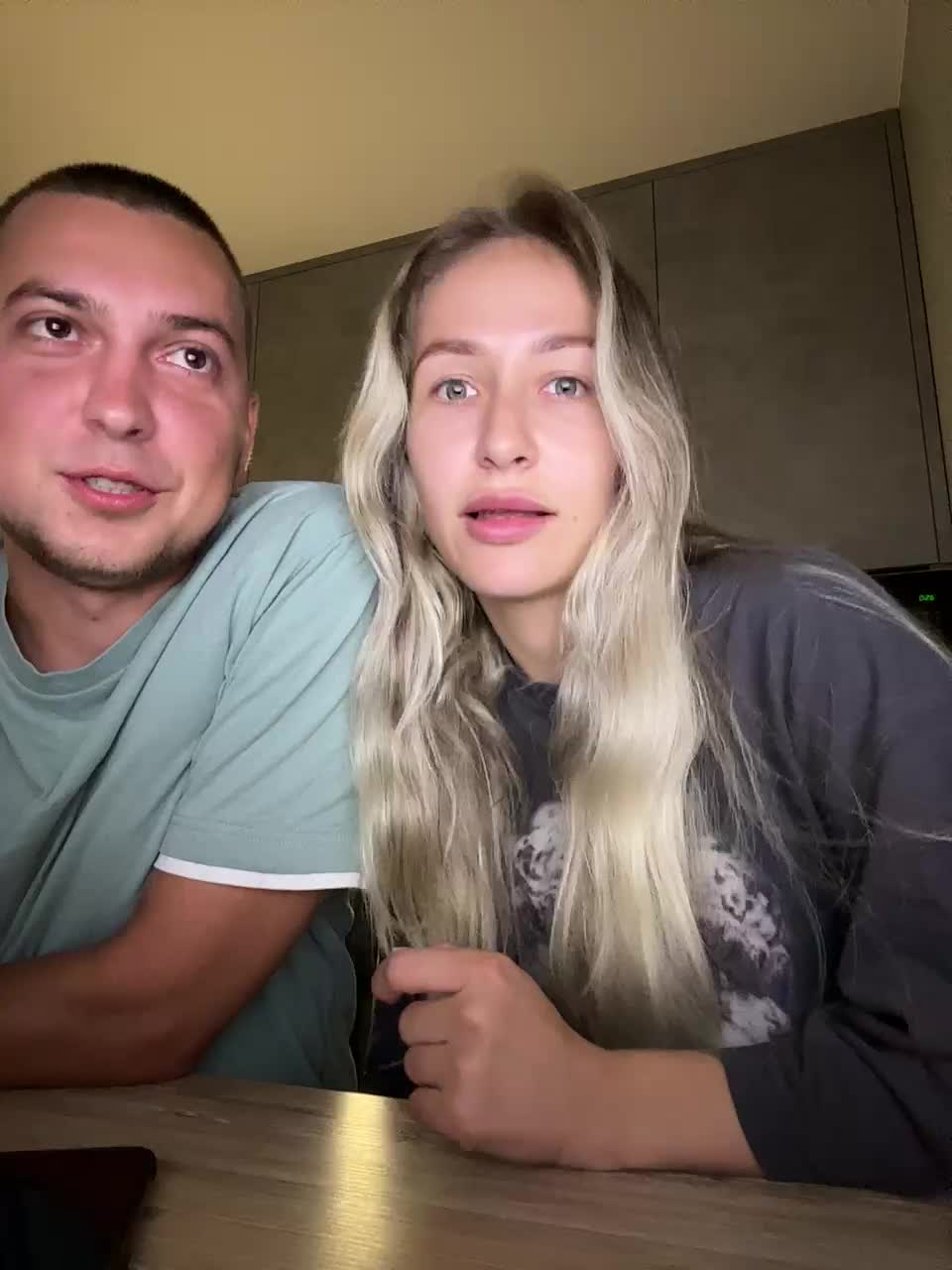 QueenKing Adult Chat August 2, 2025