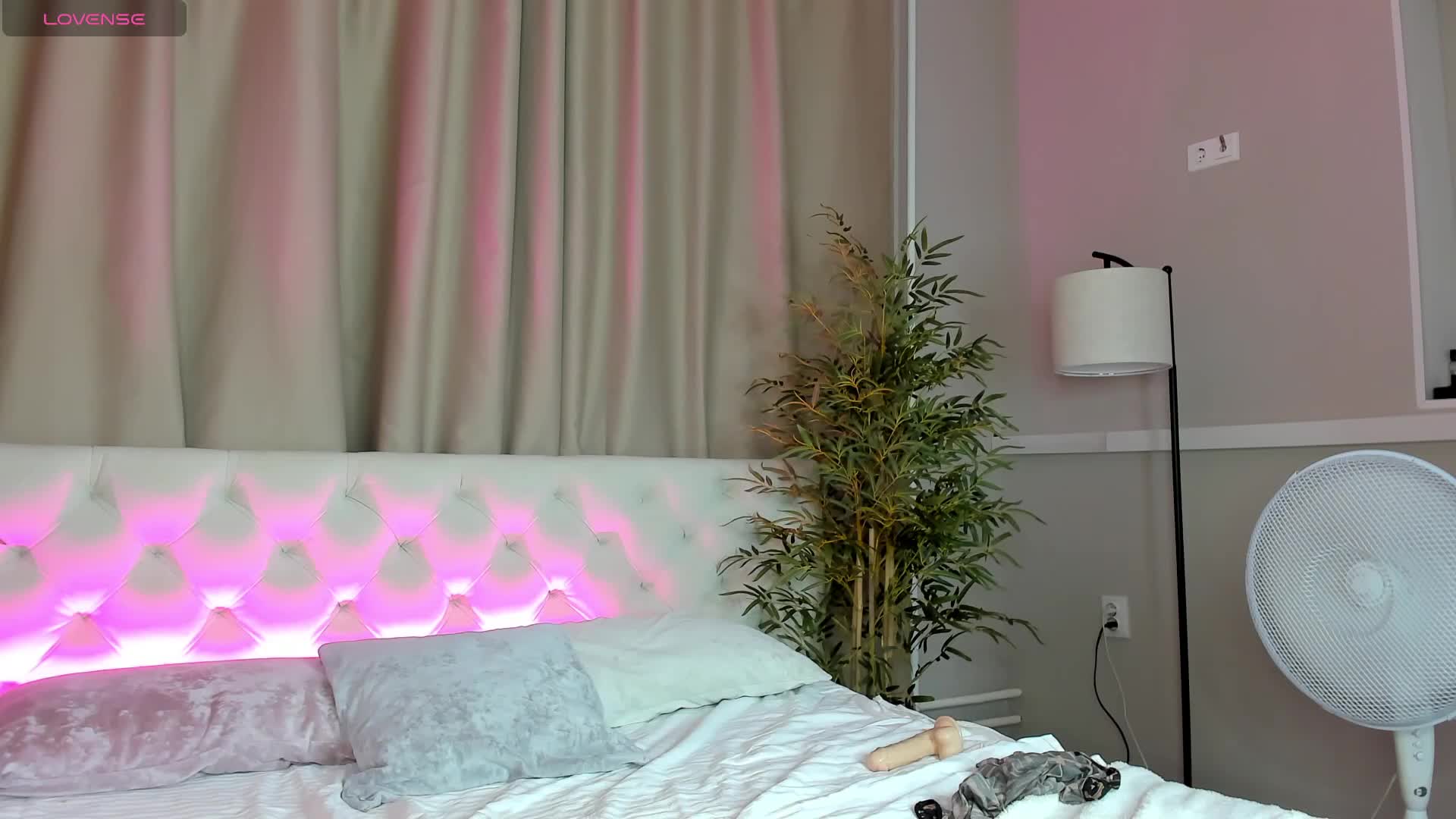 Vivi-ene Adult Chat August 2, 2025