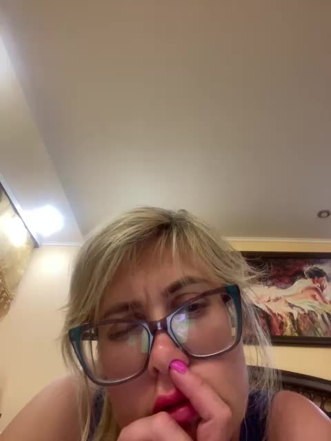 Elegant00Girl Adult Chat August 2, 2025