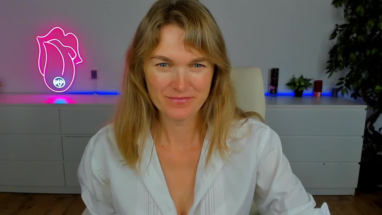 Annabel-xxx Adult Chat August 2, 2025