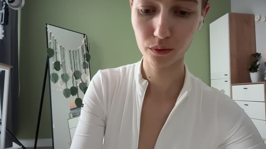 solar_bella Adult Chat August 3, 2025