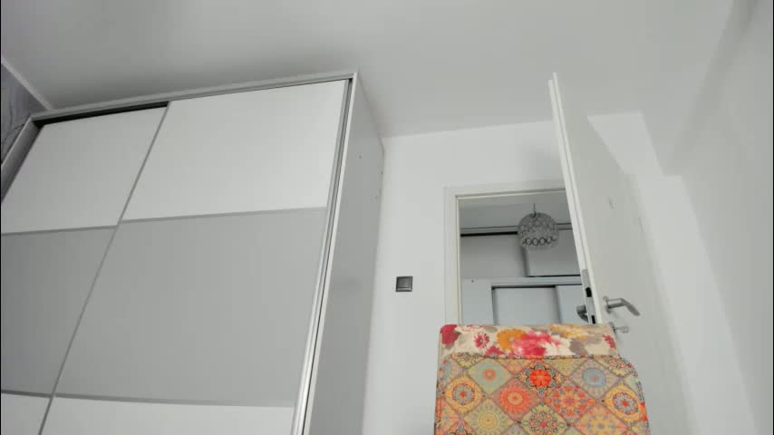 snow_flakee Adult Chat August 3, 2025