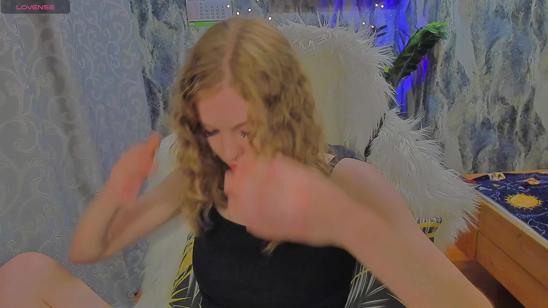 JuxxxsyBunx Adult Chat August 3, 2025