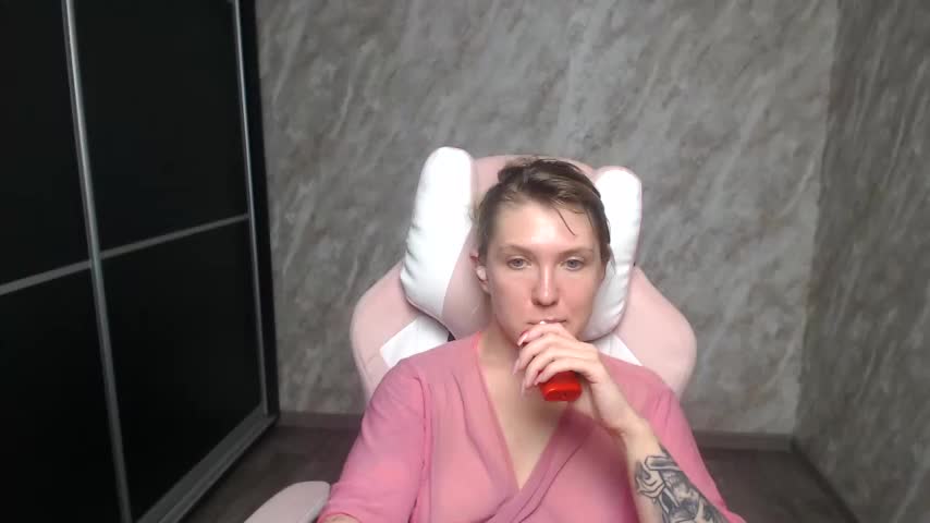 Reginasmilee Adult Chat August 3, 2025