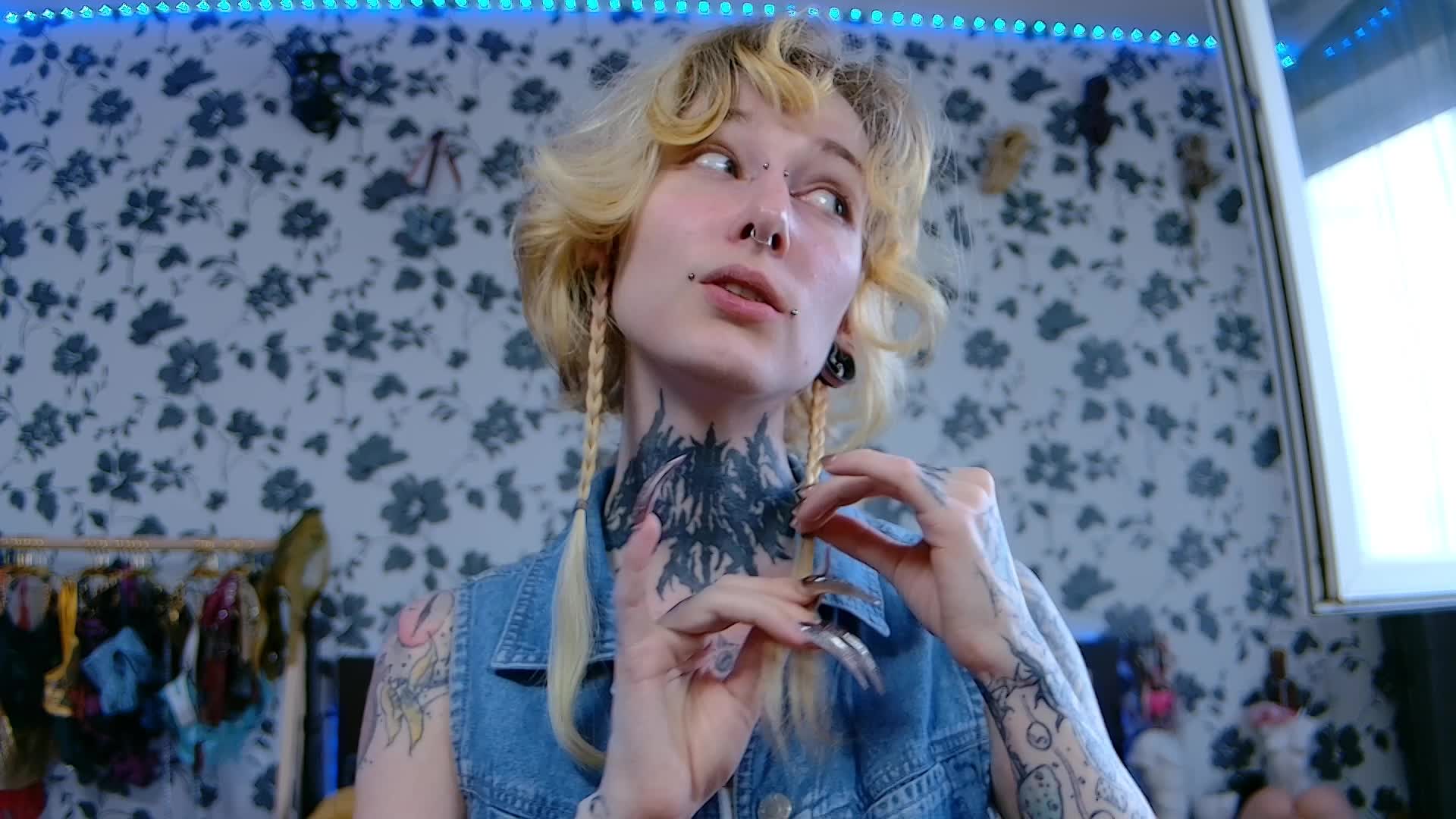 LittleSpaceMouse- Adult Chat August 3, 2025