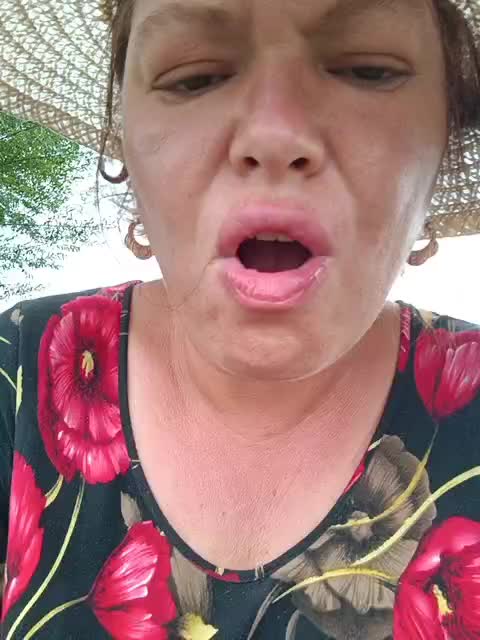 Raspberry_Rum Adult Chat August 3, 2025