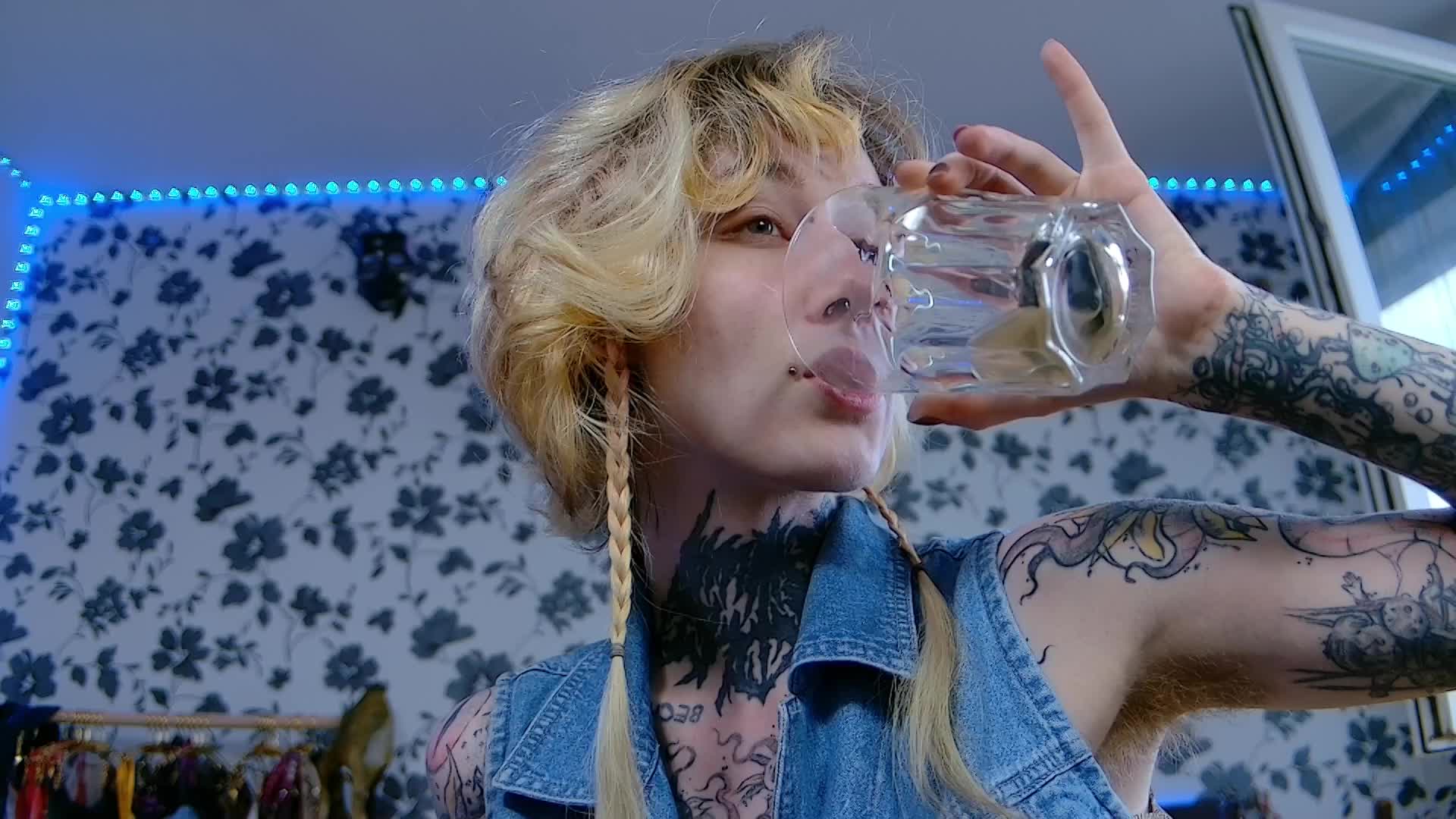 LittleSpaceMouse- Adult Chat August 3, 2025