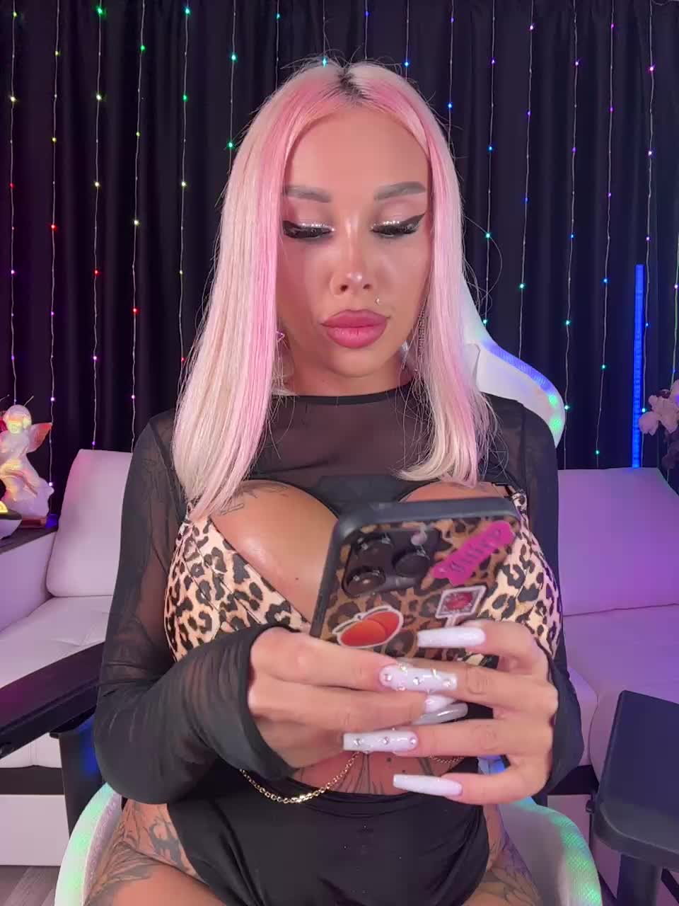 Cristalkate Adult Chat August 3, 2025