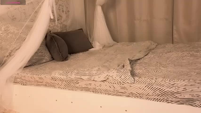 charming_peach Adult Chat August 3, 2025