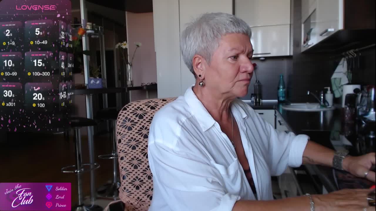 roxana-brooks Adult Chat August 3, 2025