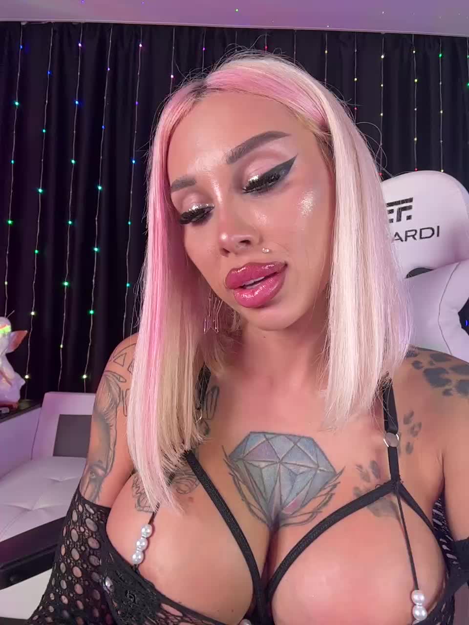 Cristalkate Adult Chat August 3, 2025