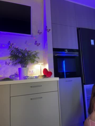 -TATUHA- Adult Chat August 3, 2025