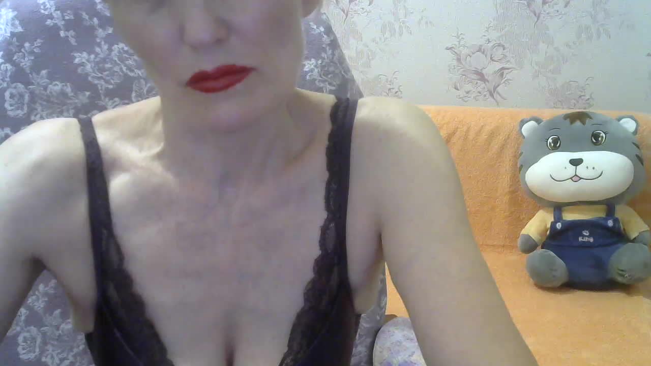 Red-Rose-777 Adult Chat August 3, 2025