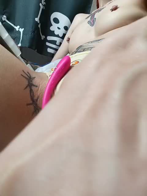 Red_Fox Adult Chat August 3, 2025