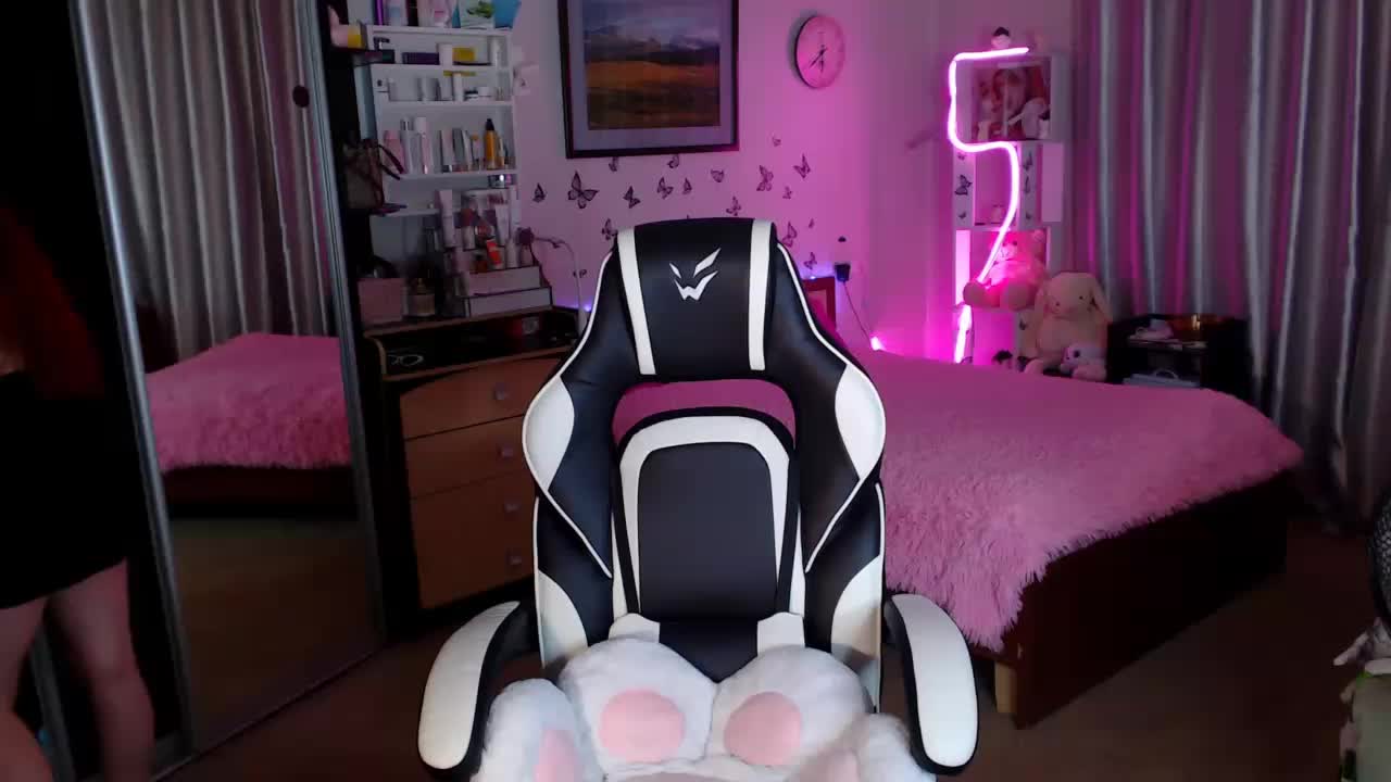 miss-alice- Adult Chat August 3, 2025