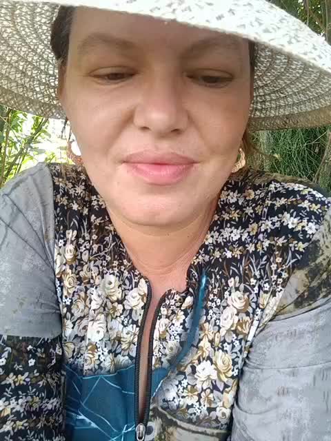 Raspberry_Rum Adult Chat August 3, 2025